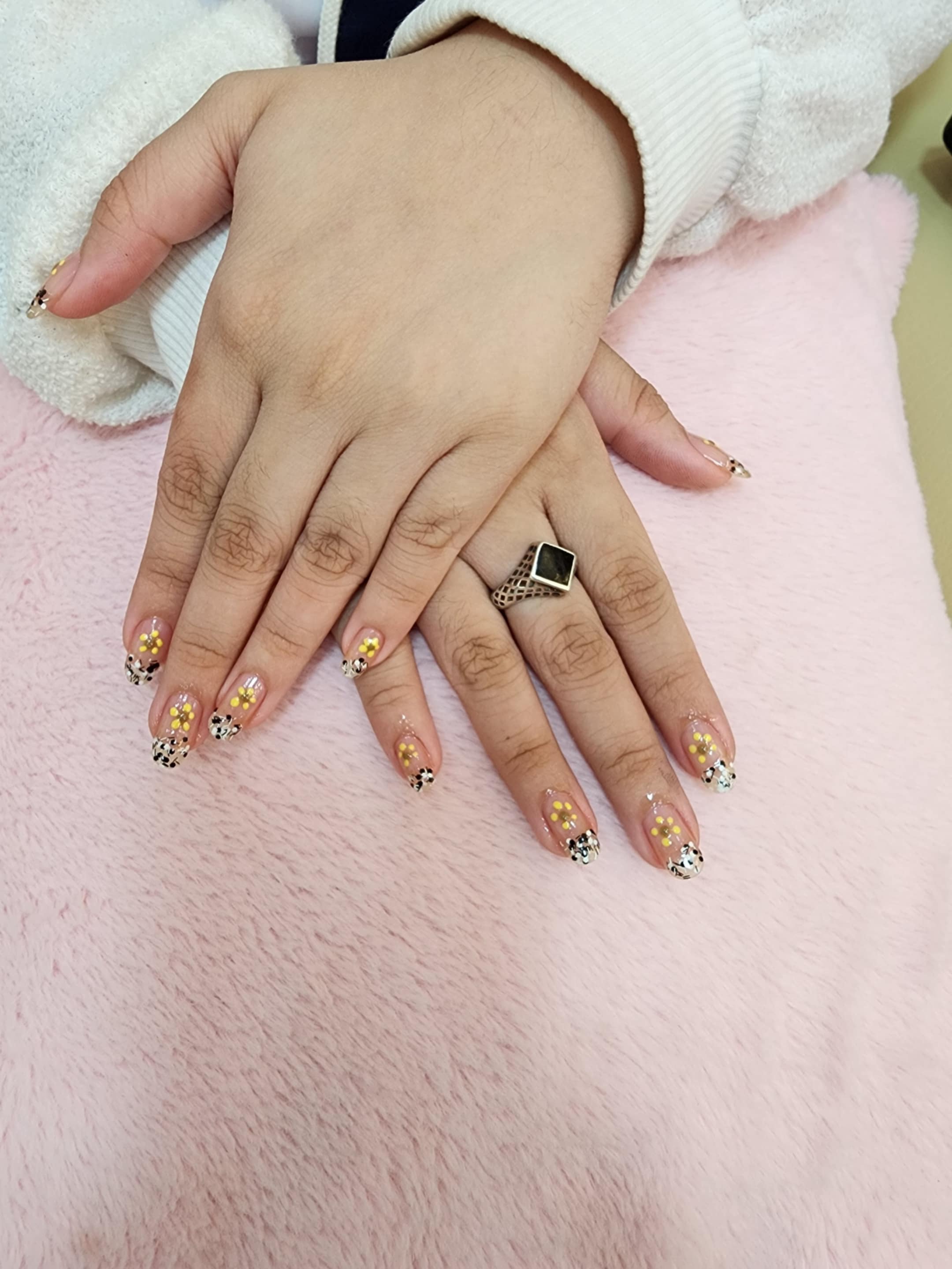 Nail Service