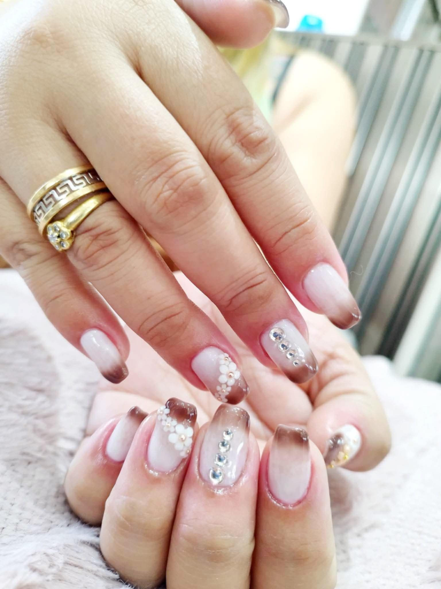 Nail Service
