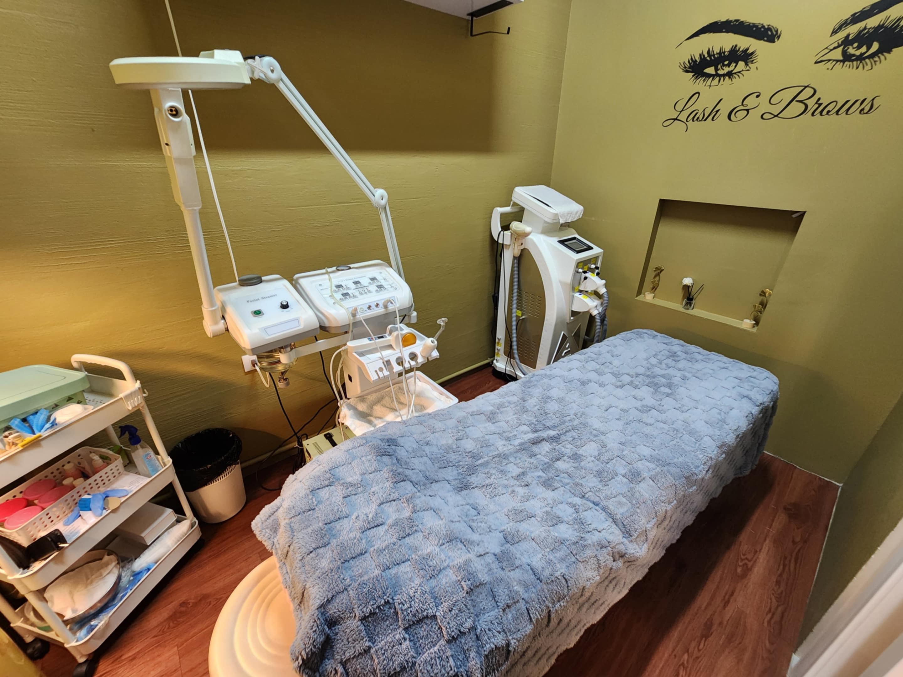 Salon Interior - Relaxation Suite